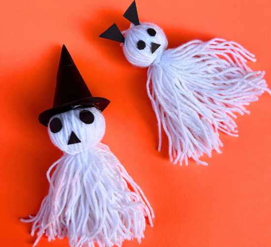 Halloween Yarn Ghost
