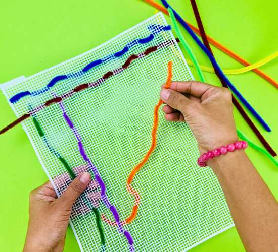 Pipe Cleaner Weaving