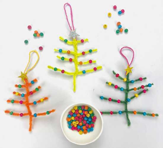 Pipe Cleaner Christmas Tree Ornaments