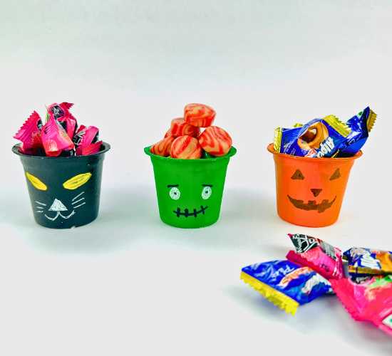 Halloween Paper Cup Candy Pots